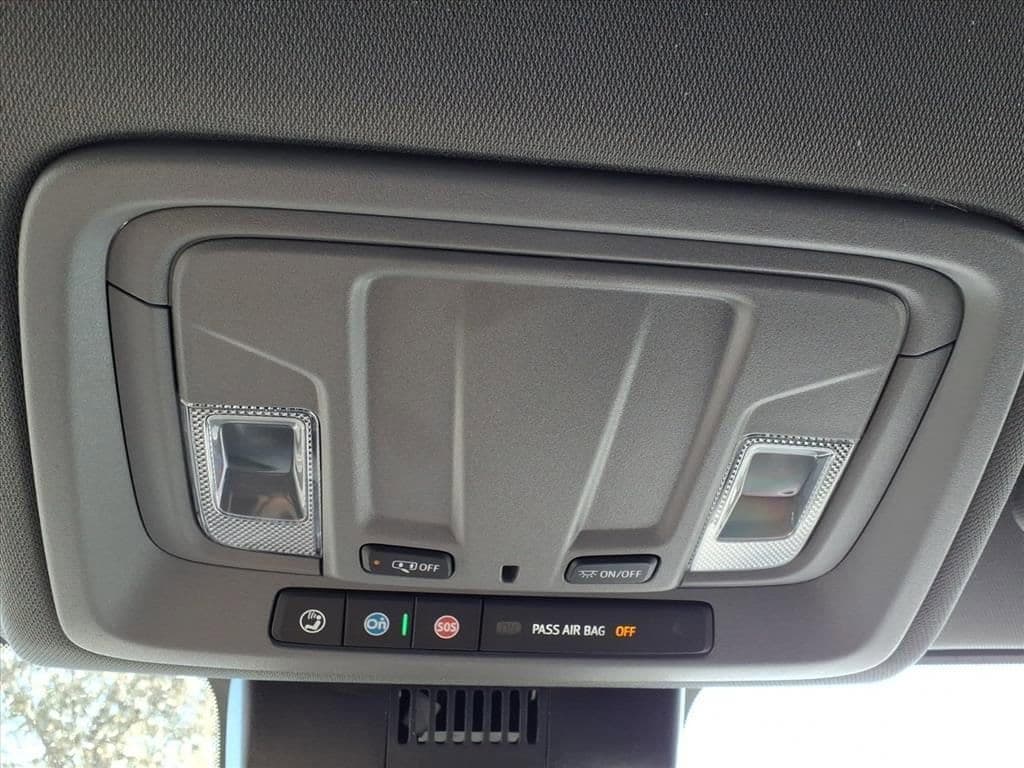 2026 Chevrolet Silverado 3500 HD Chassis Cab - Image 22