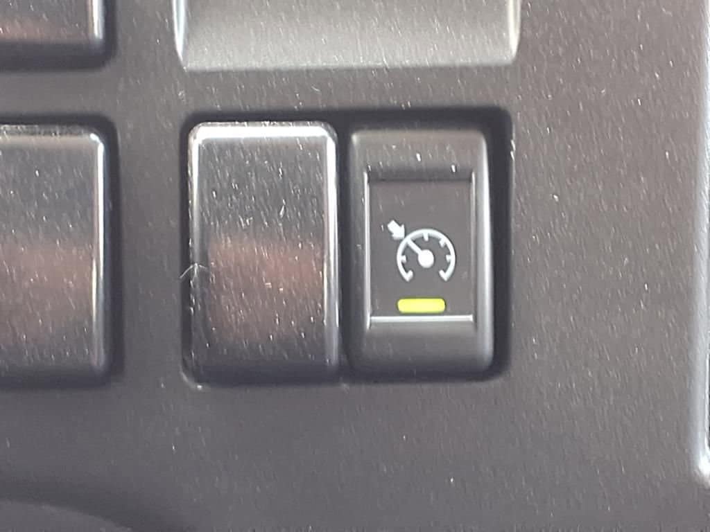 2025 Chevrolet Low Cab Forward 4500 HG - Image 11