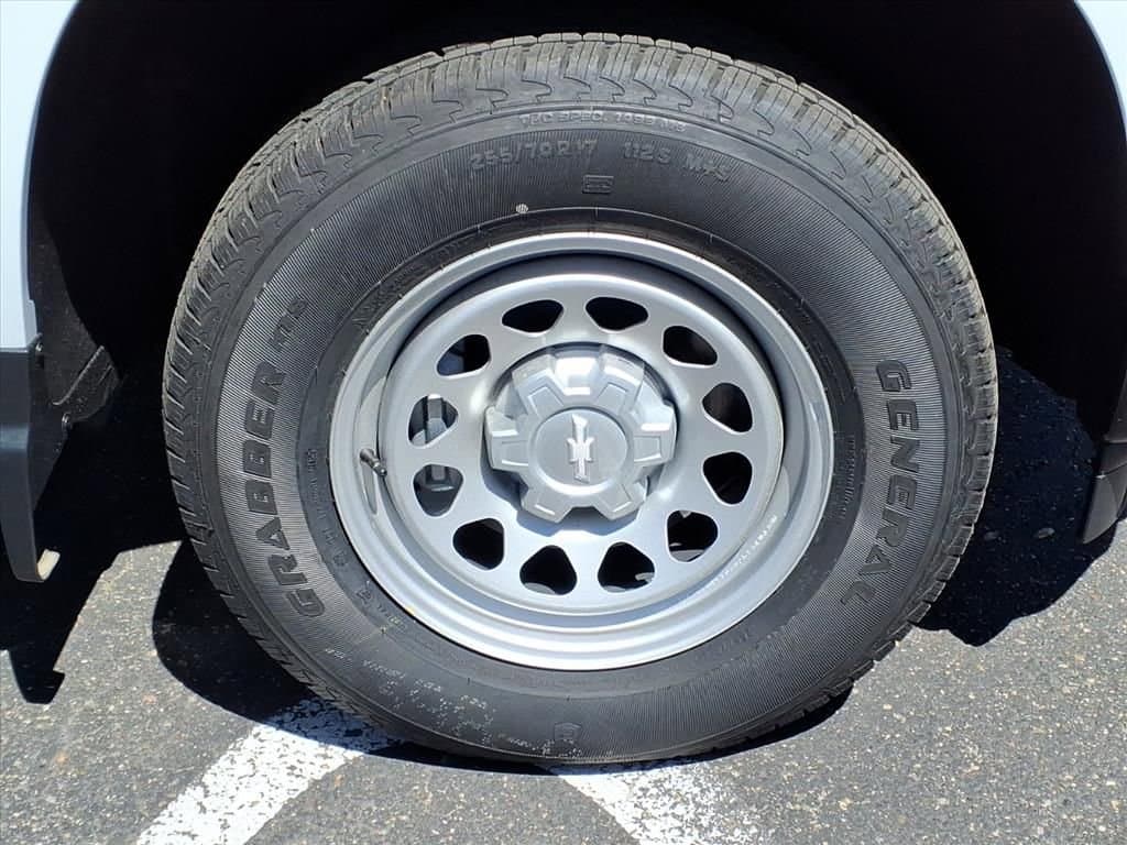 2026 Chevrolet Silverado 1500 - Image 4