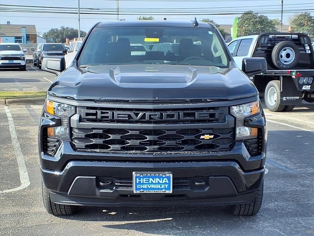 2026 Chevrolet Silverado 1500 - Image 2