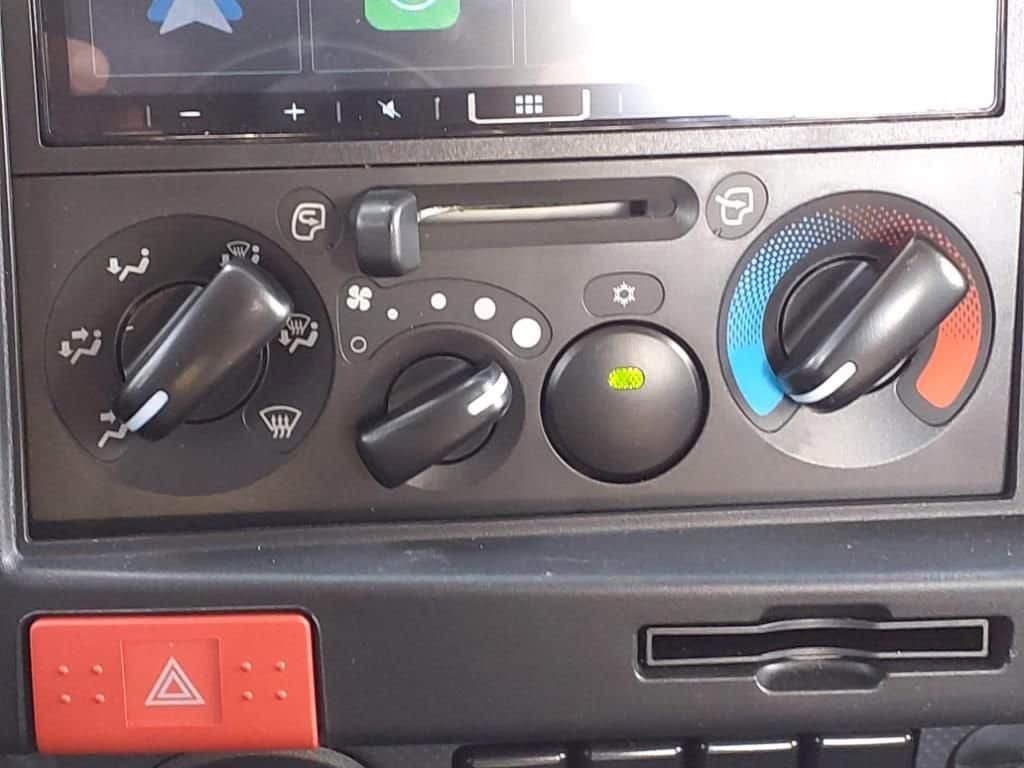 2025 Chevrolet Low Cab Forward 4500 HG - Image 11