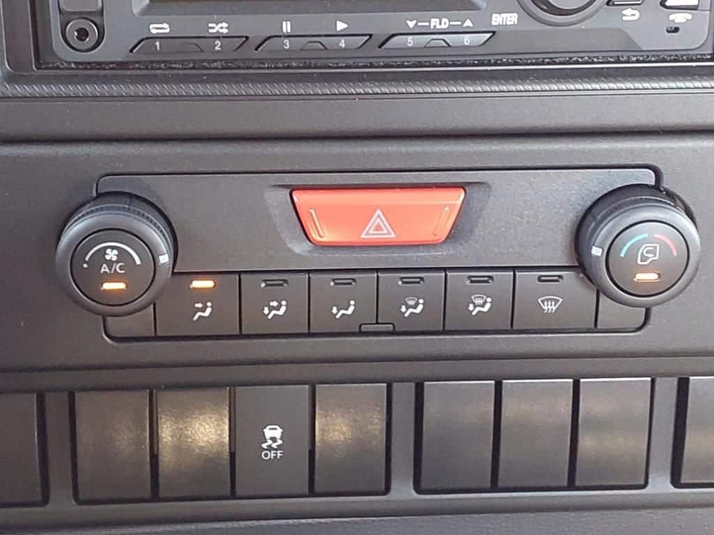 2025 Chevrolet Low Cab Forward 5500 XD - Image 13