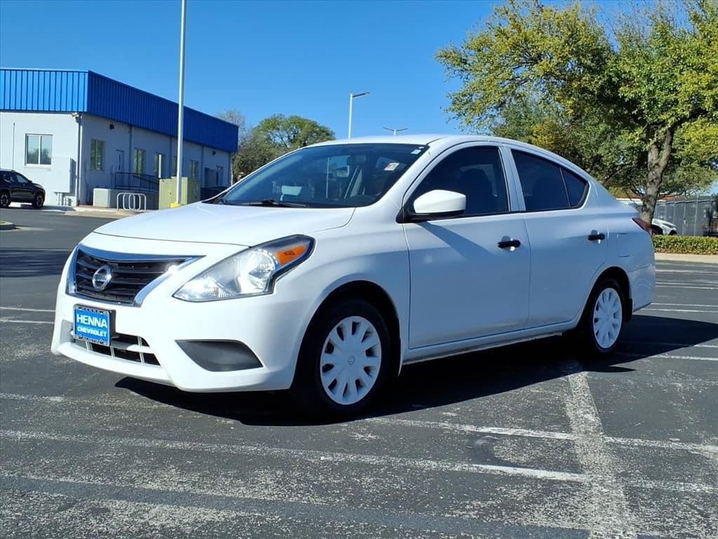 2018 Nissan Versa Sedan - Image 4