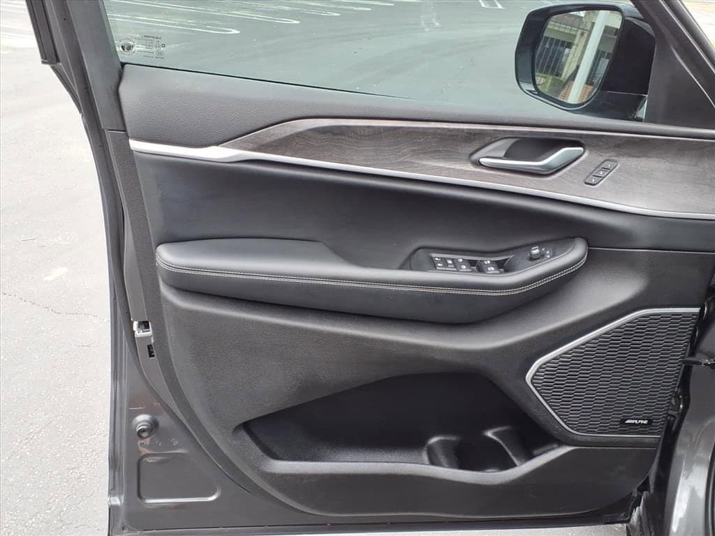 2021 Jeep Grand Cherokee L - Image 15