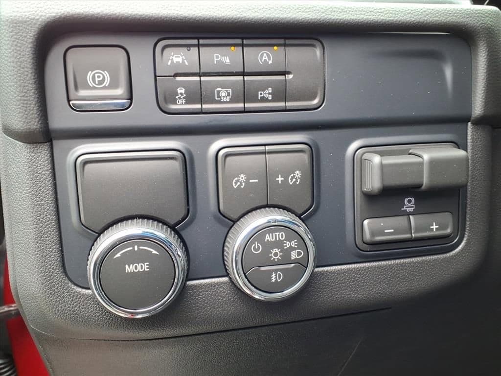 2026 Chevrolet Tahoe - Image 10