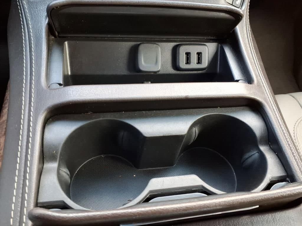 2019 Chevrolet Suburban - Image 22