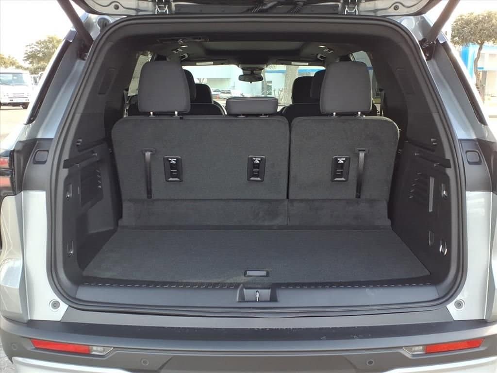 2026 Chevrolet Traverse - Image 8