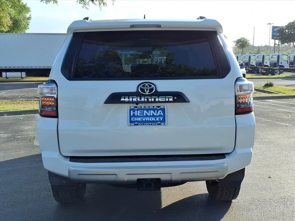 2021 Toyota 4Runner - Image 11