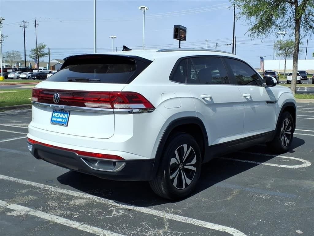 2024 Volkswagen Atlas Cross Sport - Image 9