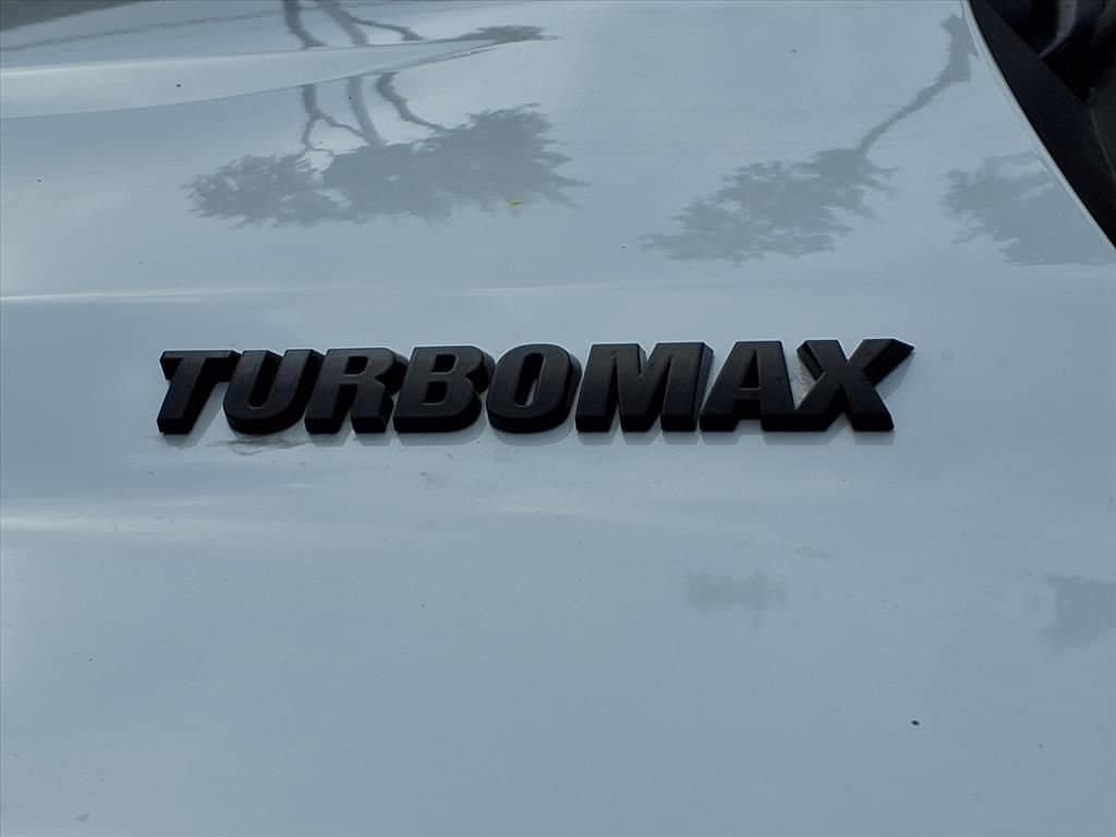 2026 Chevrolet Silverado 1500 - Image 6