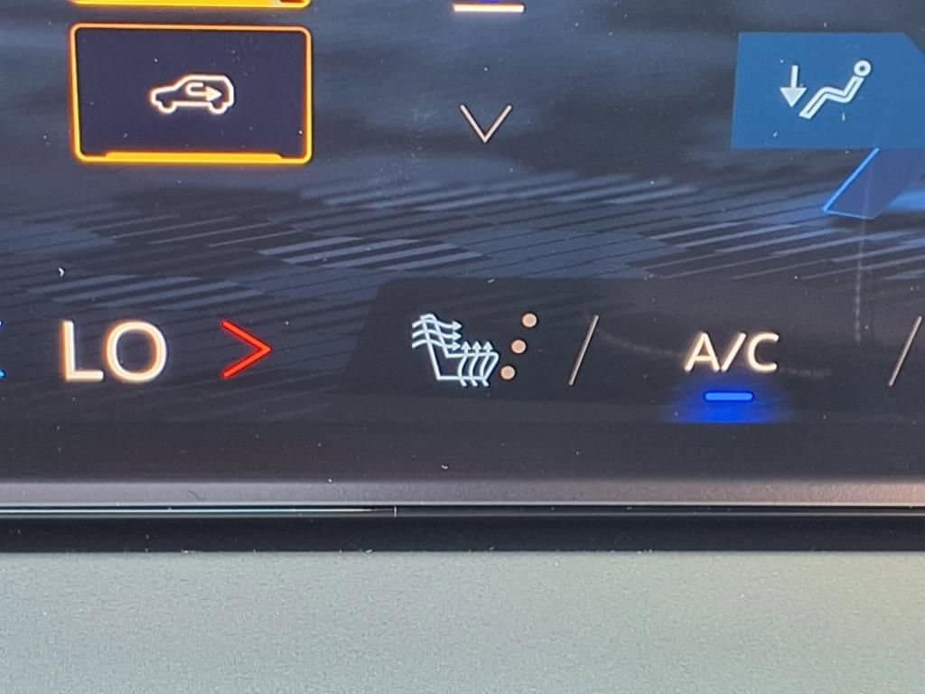 2026 Chevrolet Traverse - Image 14