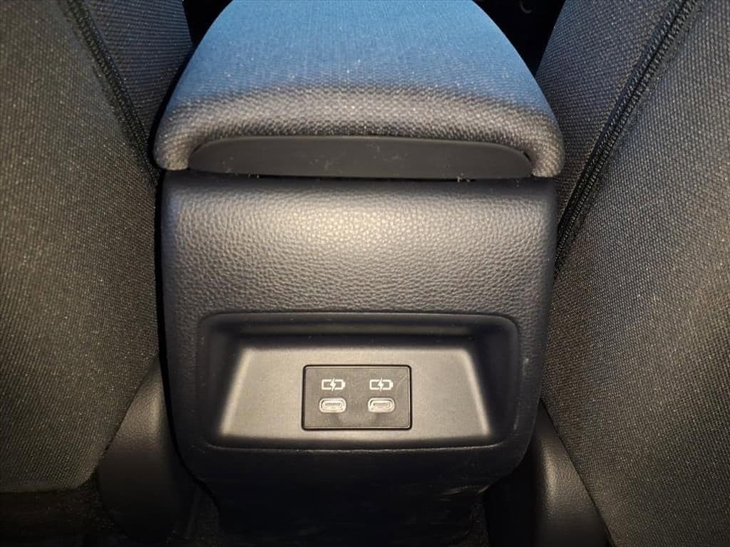 2025 Toyota Corolla - Image 22