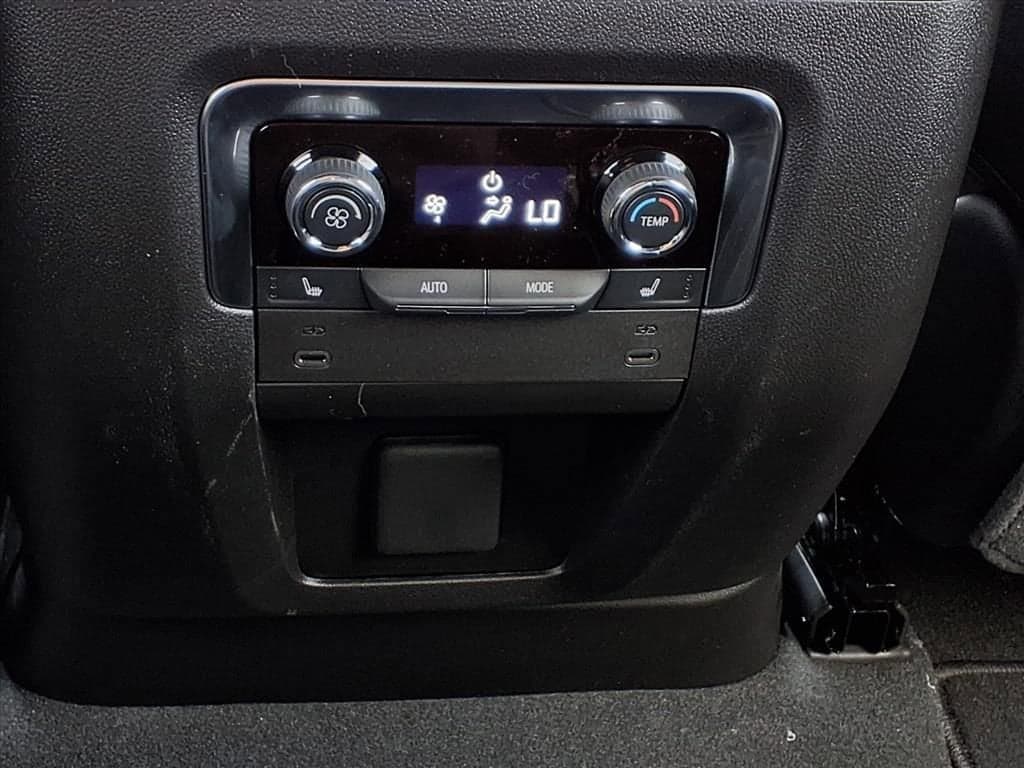 2026 Chevrolet Tahoe - Image 11