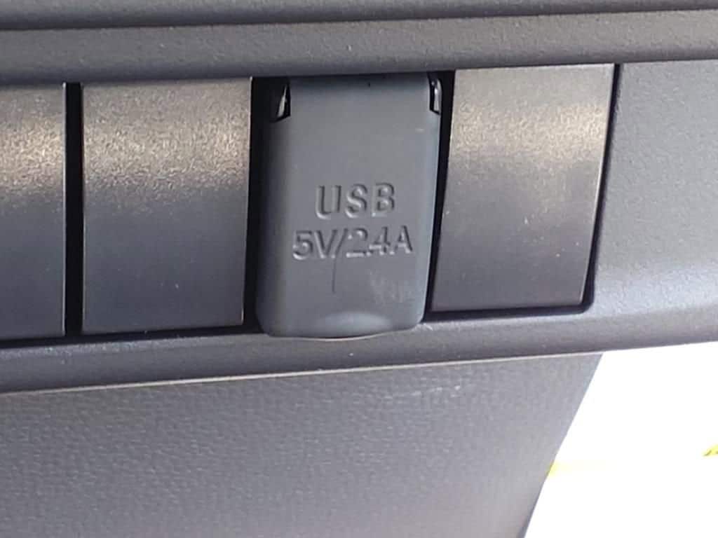 2025 Chevrolet Low Cab Forward 5500 XD - Image 11