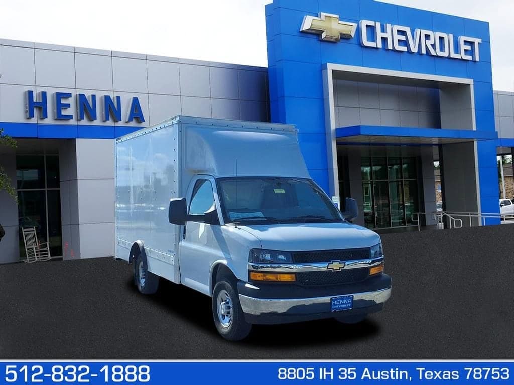 2025 Chevrolet Express Cutaway 3500 - Image 1