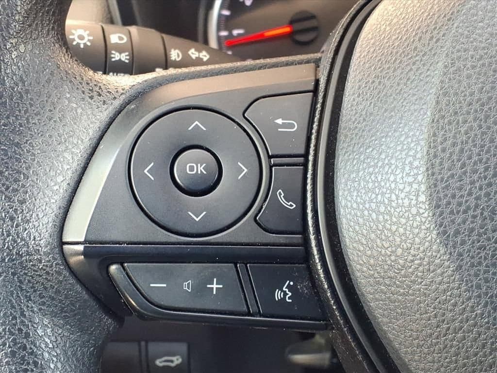 2021 Toyota RAV4 - Image 27