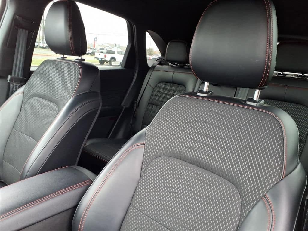 2025 Ford Escape - Image 16