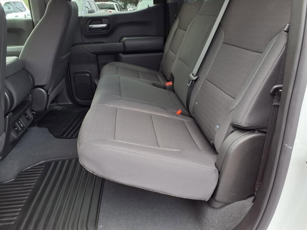 2026 Chevrolet Silverado 1500 - Image 10