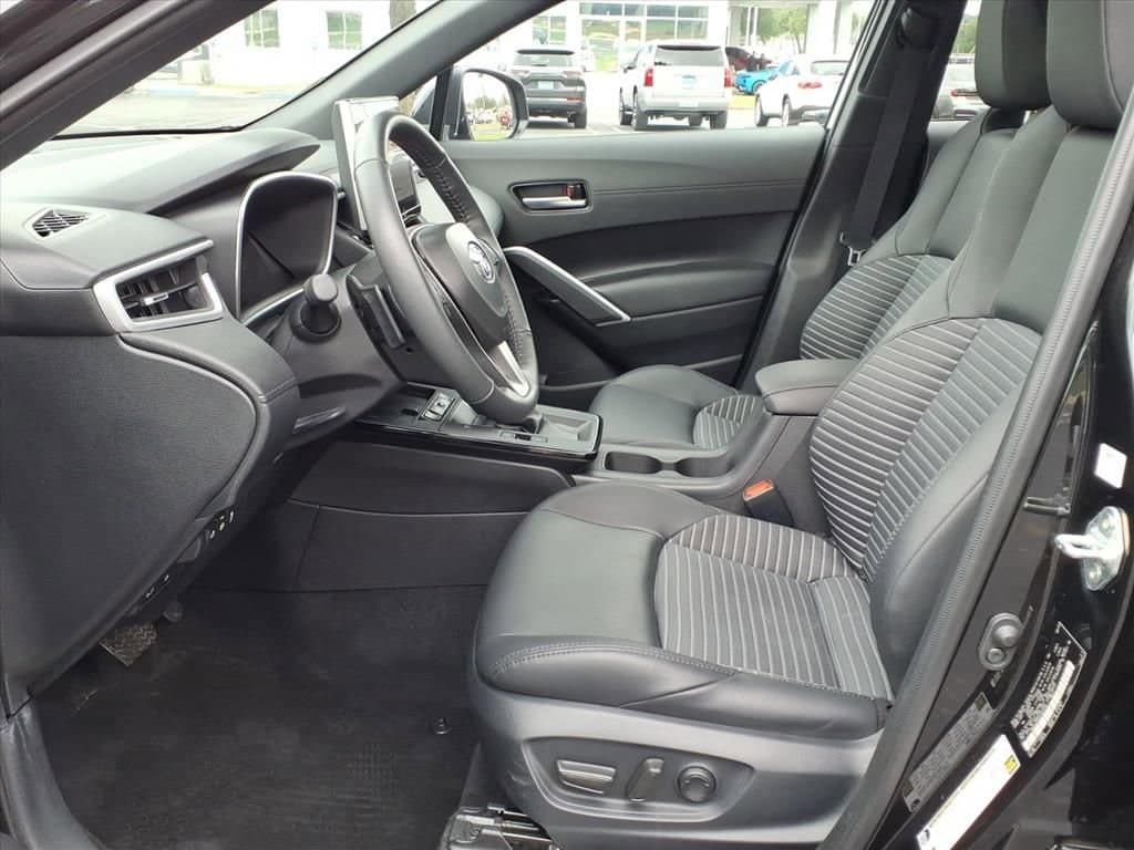 2026 Toyota Corolla Cross - Image 13