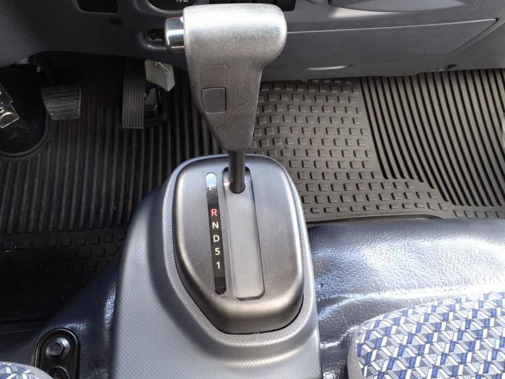 2025 Chevrolet Low Cab Forward 4500 HG - Image 17