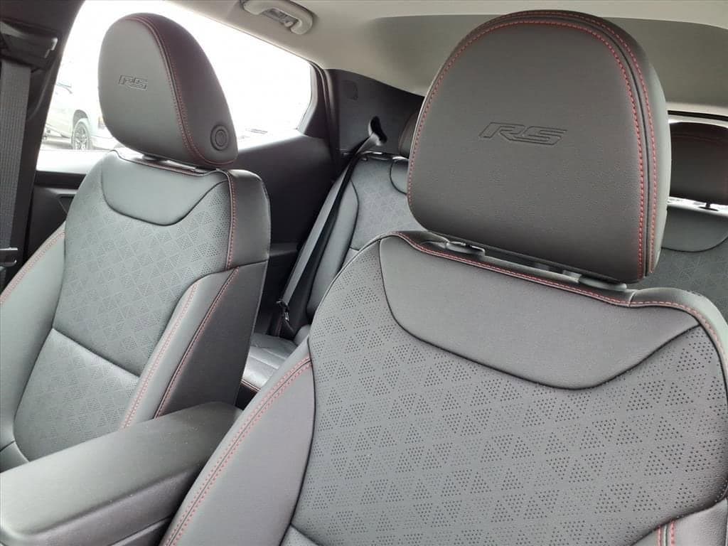 2027 Chevrolet Bolt - Image 11