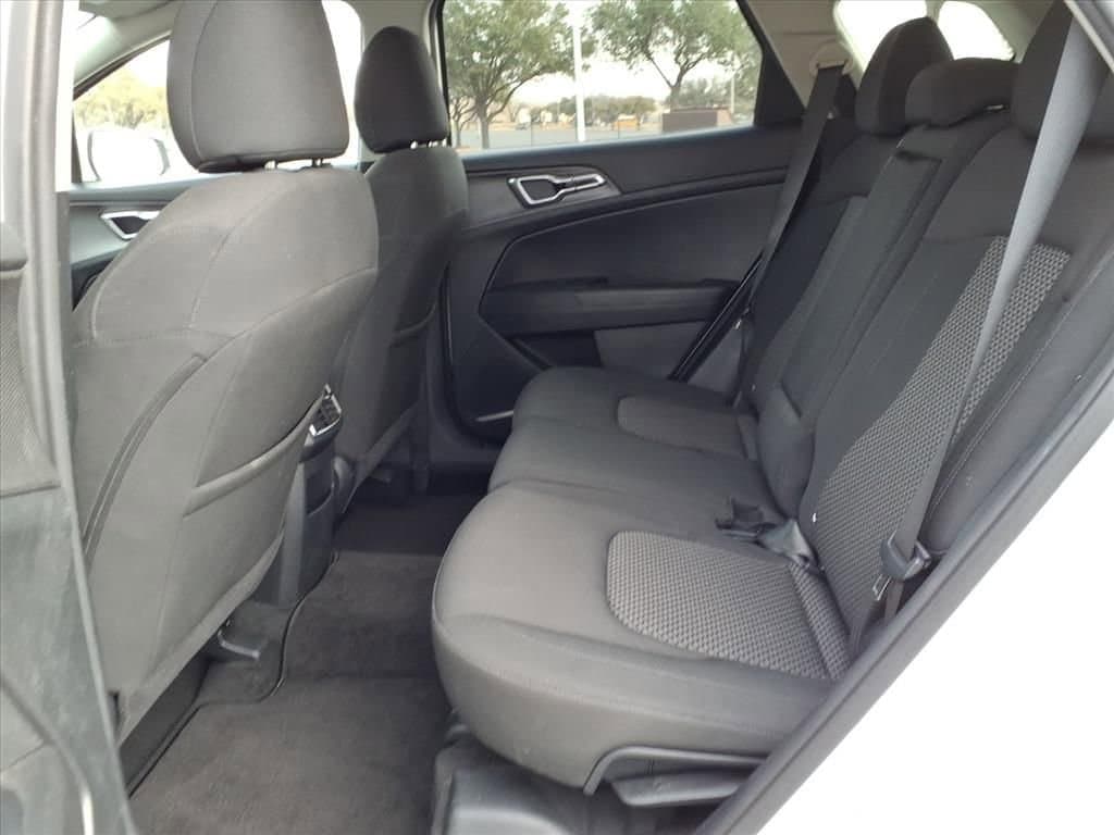 2024 Kia Sportage - Image 19