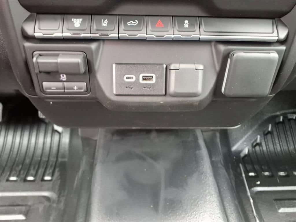 2026 Chevrolet Silverado 2500 HD - Image 19