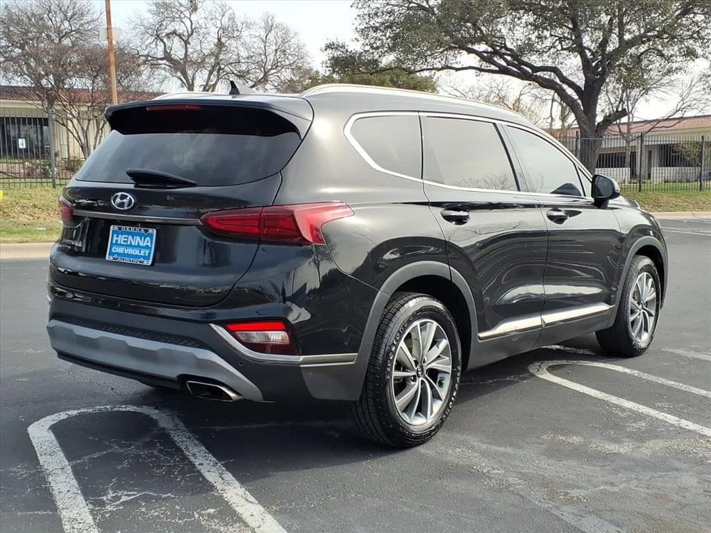 2019 Hyundai Santa Fe - Image 8