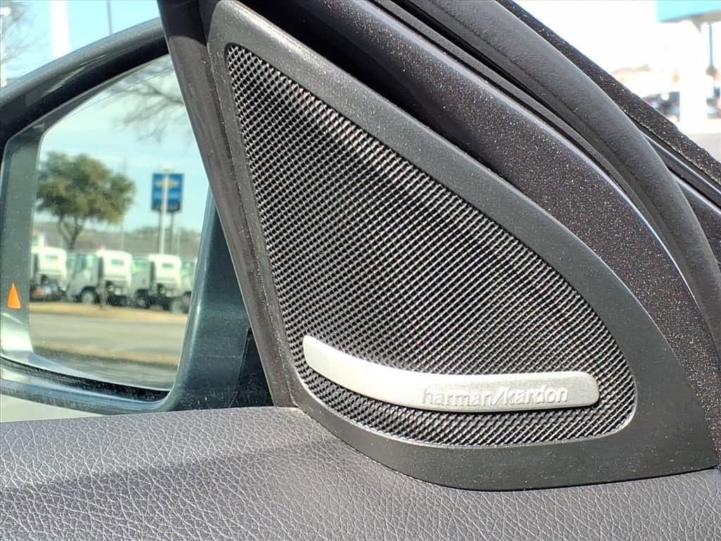 2015 Mercedes-Benz GLA-Class - Image 12