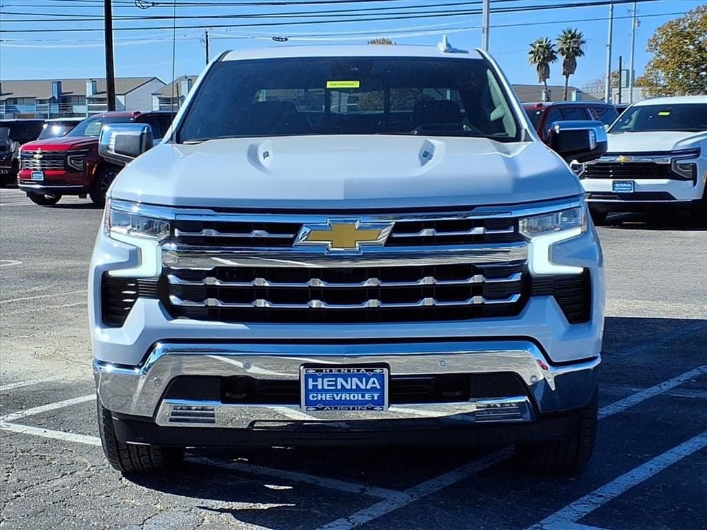 2026 Chevrolet Silverado 1500 - Image 2