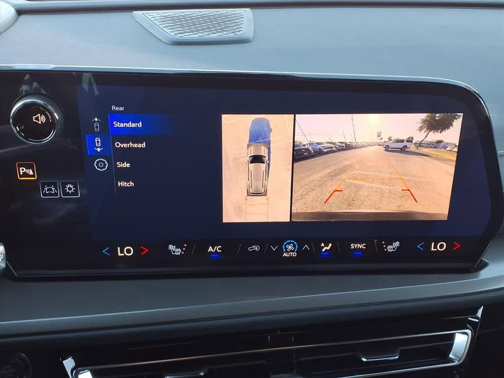 2026 Chevrolet Traverse - Image 12