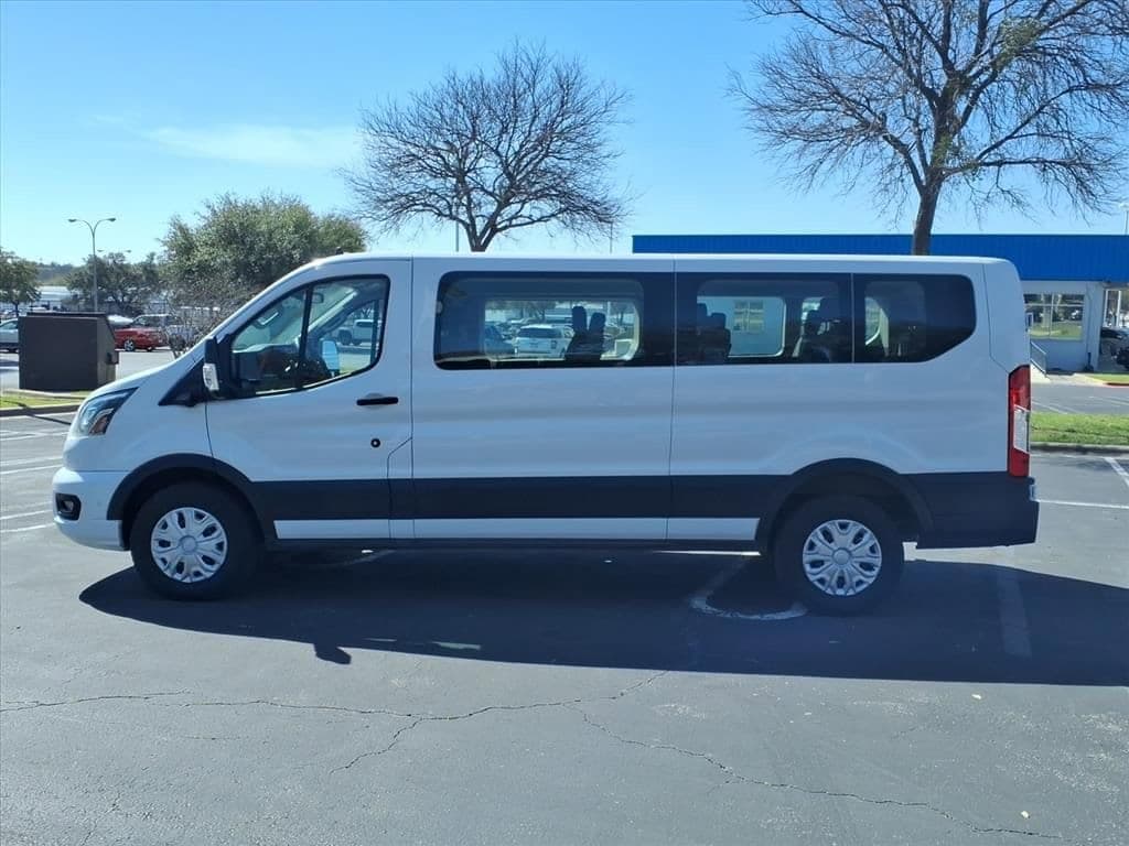 2023 Ford Transit Passenger Wagon - Image 5