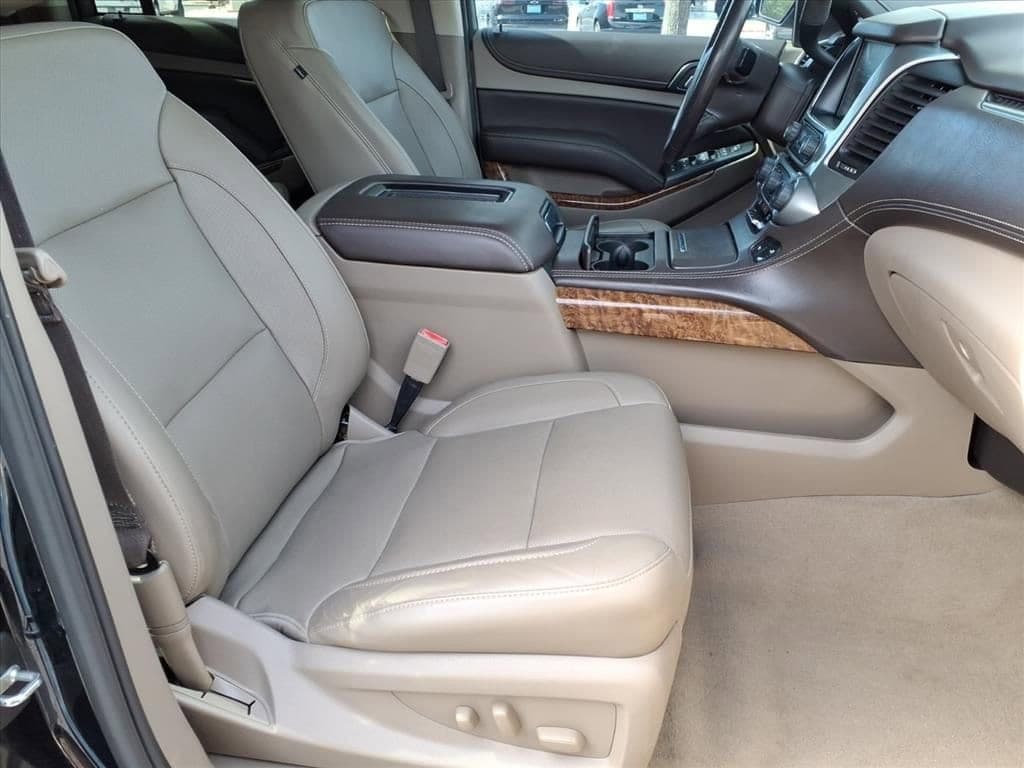 2019 Chevrolet Suburban - Image 18