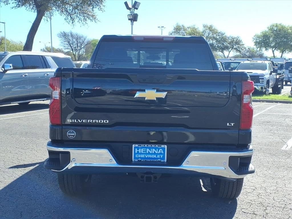 2026 Chevrolet Silverado 1500 - Image 7