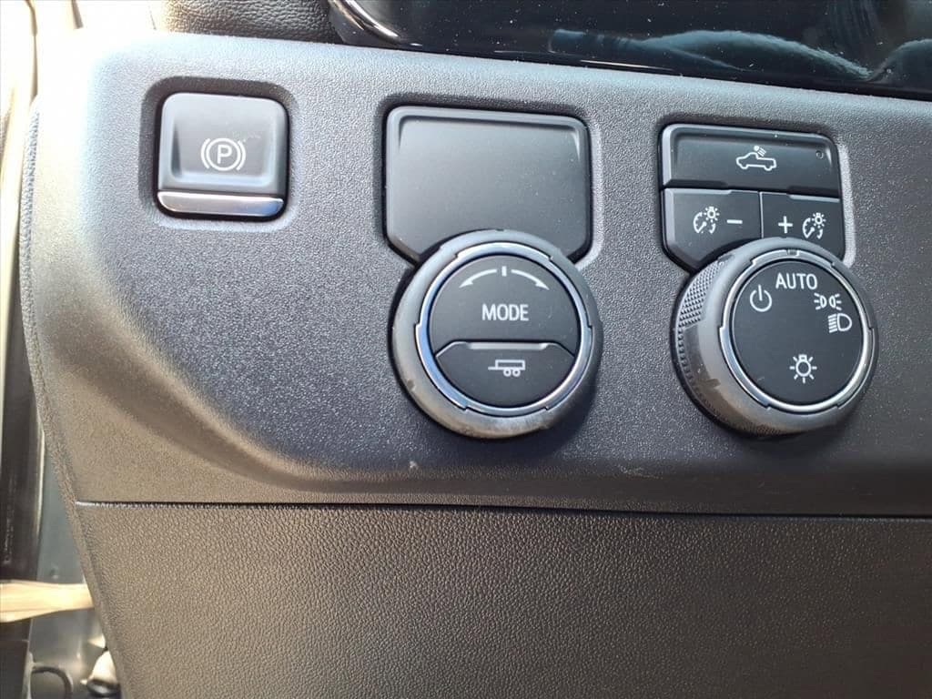 2026 Chevrolet Silverado 1500 - Image 11