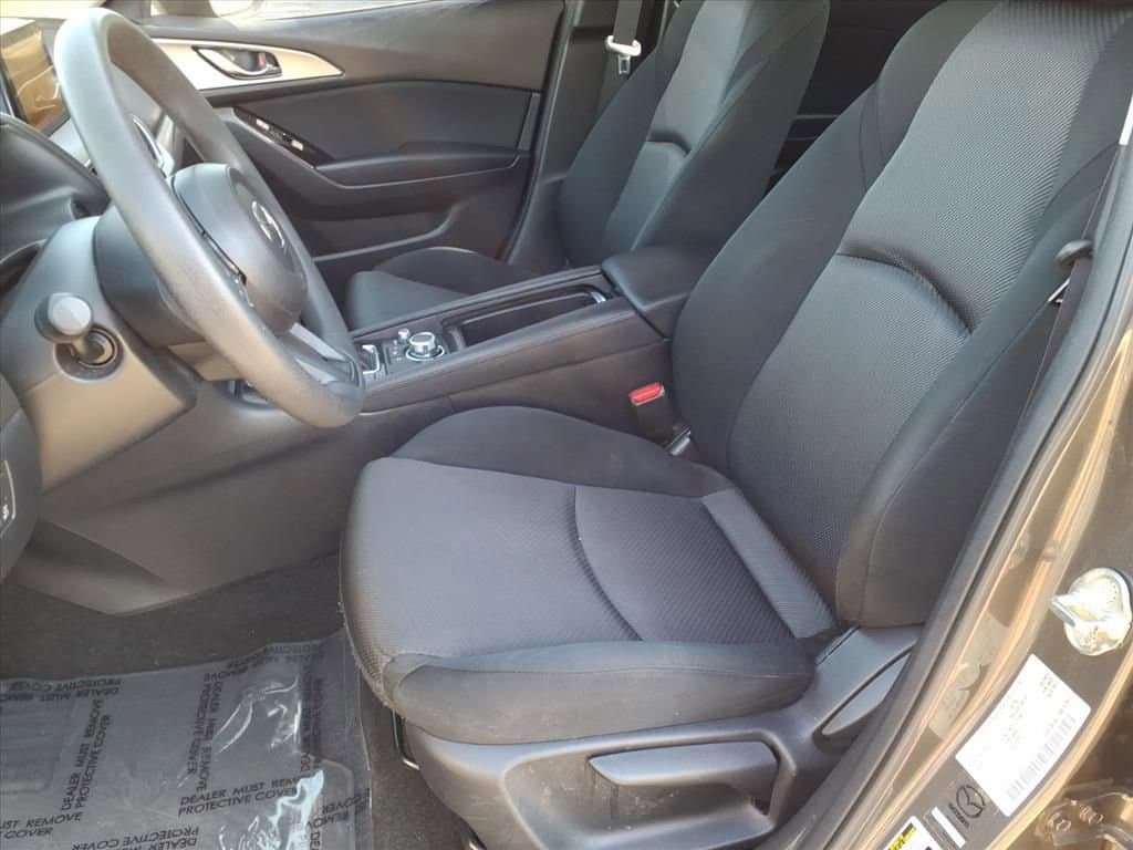 2018 Mazda Mazda3 4-Door - Image 9