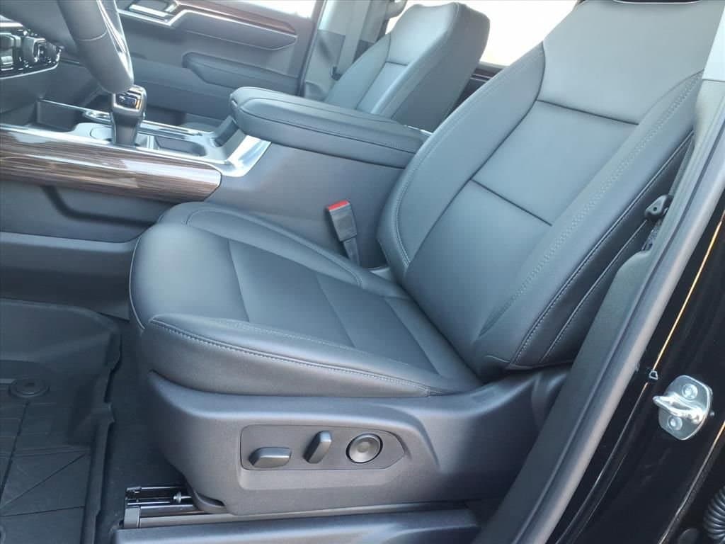 2026 Chevrolet Silverado 1500 - Image 9