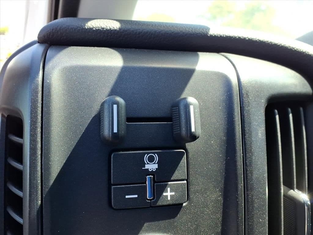 2024 Chevrolet Silverado 5500 HD - Image 10