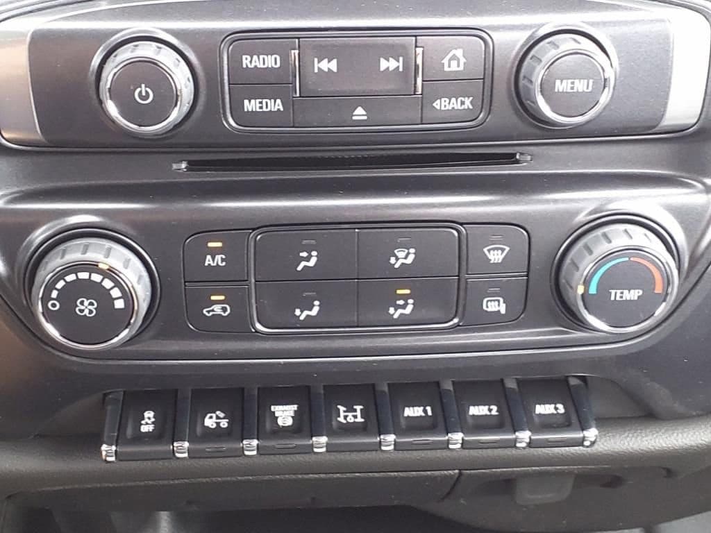 2024 Chevrolet Silverado 5500 HD - Image 15