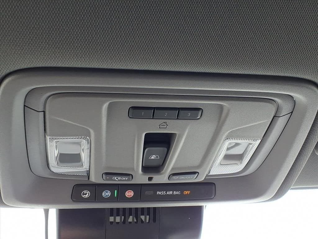 2026 Chevrolet Silverado 1500 - Image 21