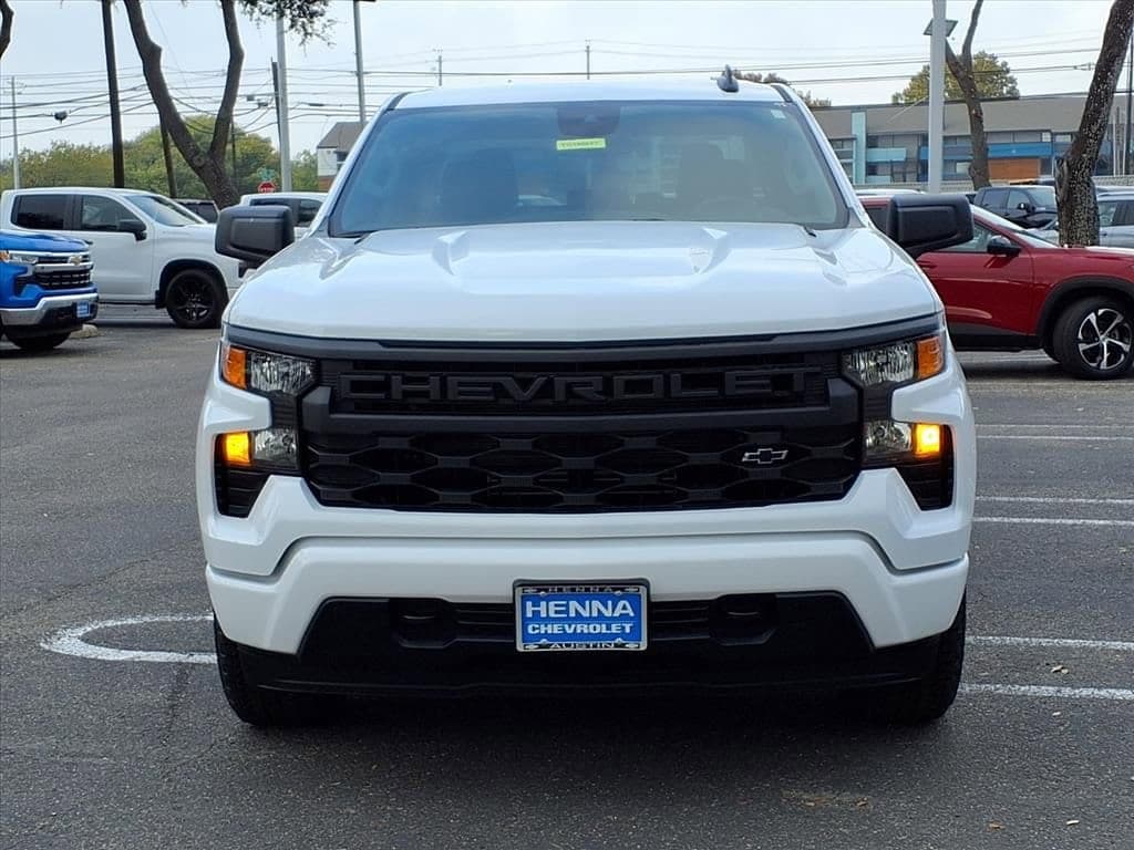 2026 Chevrolet Silverado 1500 - Image 2