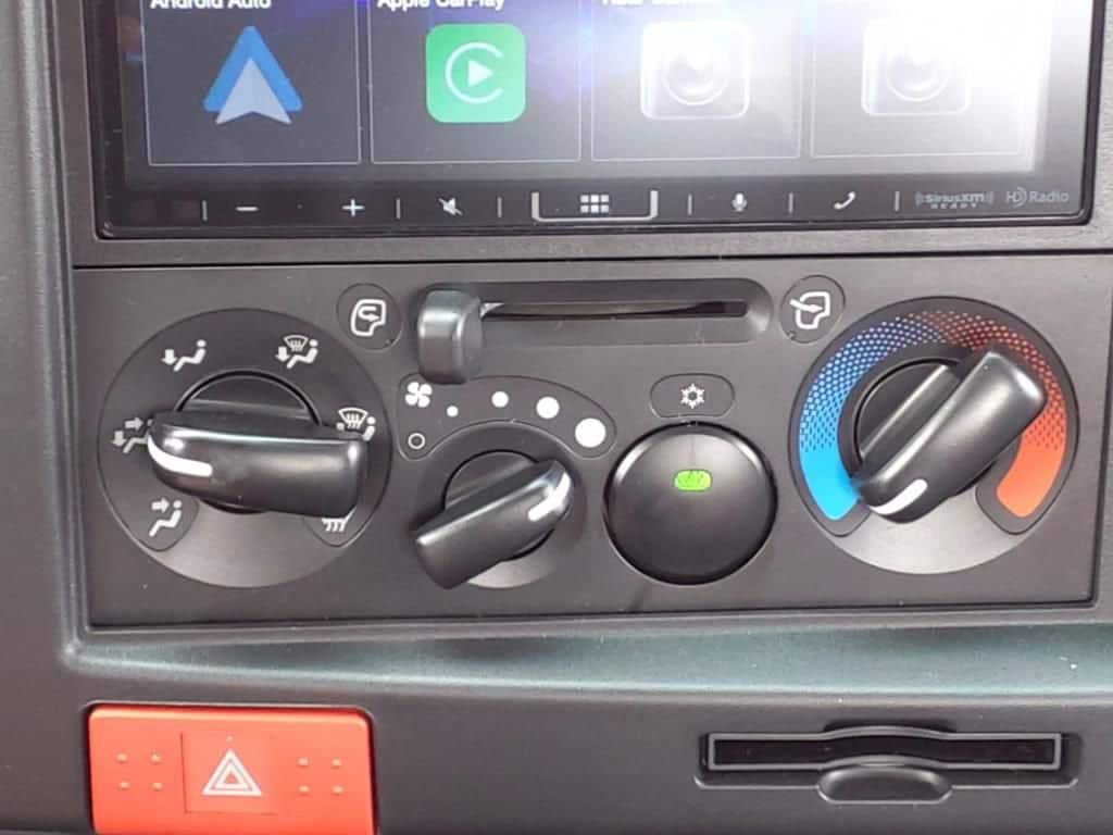 2025 Chevrolet Low Cab Forward 5500 XG - Image 13