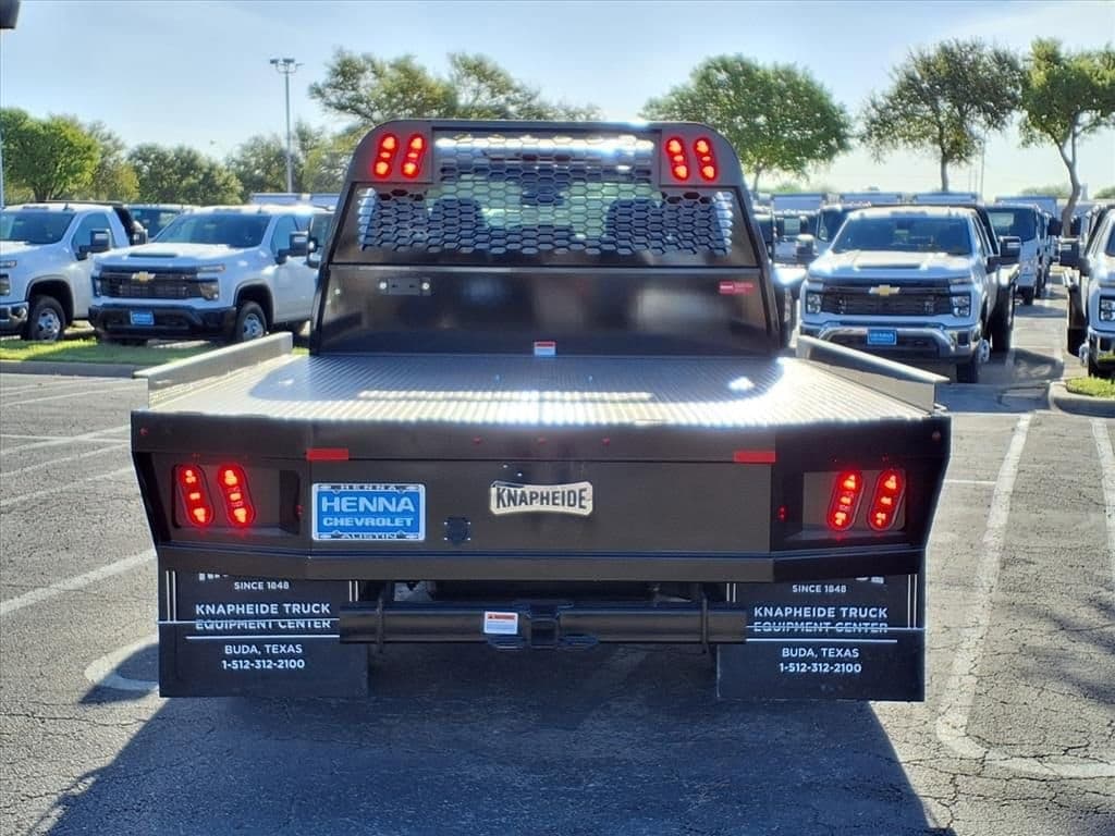 2026 Chevrolet Silverado 3500 HD Chassis Cab - Image 5