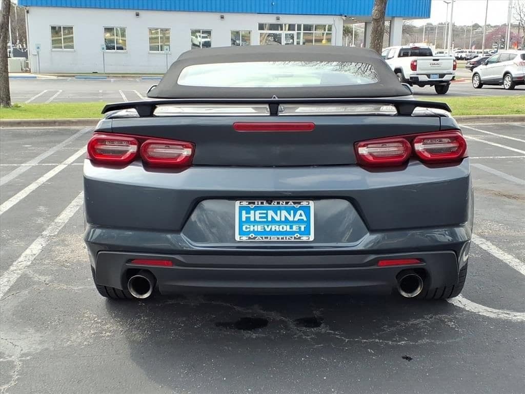 2021 Chevrolet Camaro - Image 11