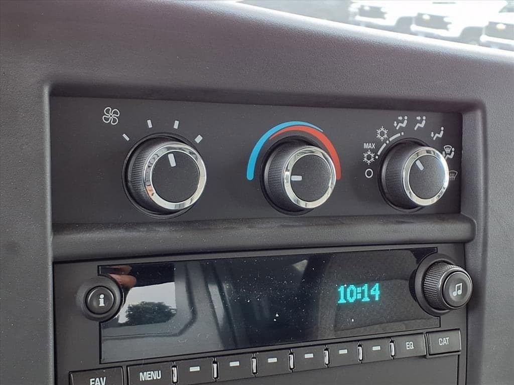 2025 Chevrolet Express Cutaway 3500 - Image 12