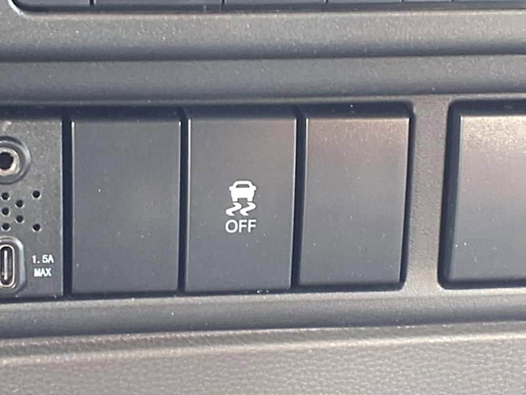 2025 Chevrolet Low Cab Forward 5500 XD - Image 12