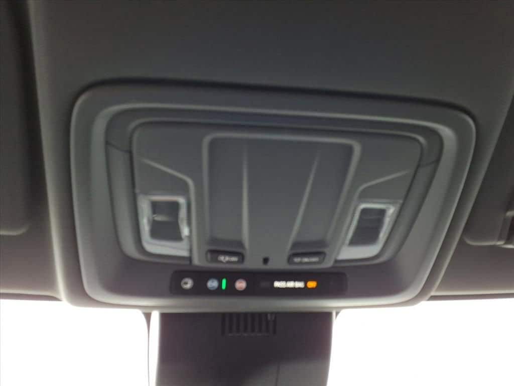 2026 Chevrolet Silverado 1500 - Image 17