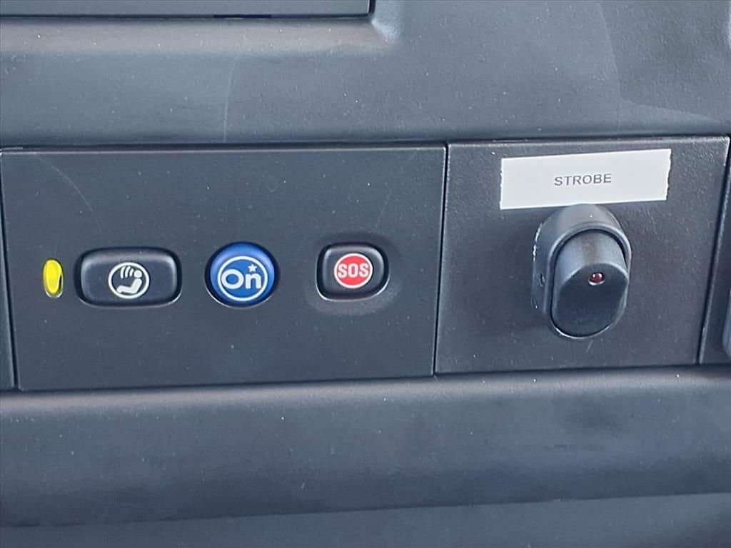 2025 Chevrolet Express Cutaway 3500 - Image 15