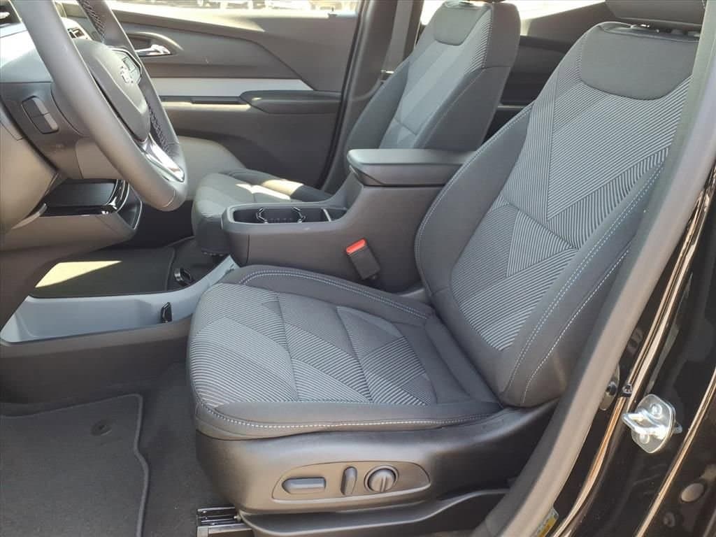 2027 Chevrolet Bolt - Image 14