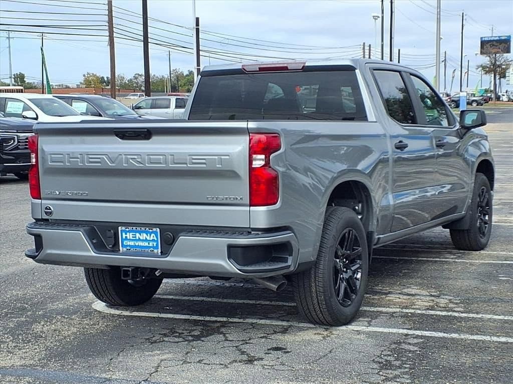 2026 Chevrolet Silverado 1500 - Image 4